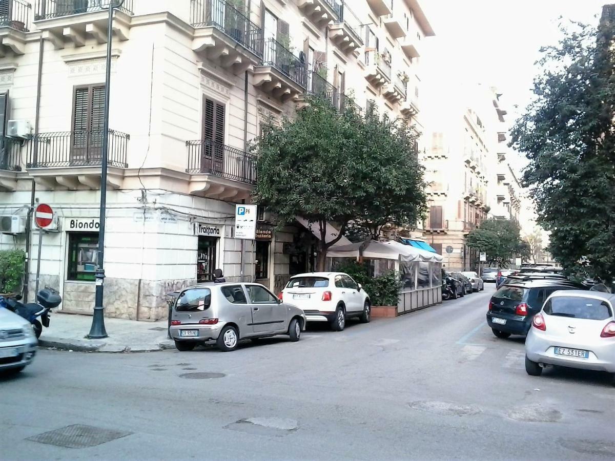 Villa A Casa Di Amelie Palermo Exterior foto